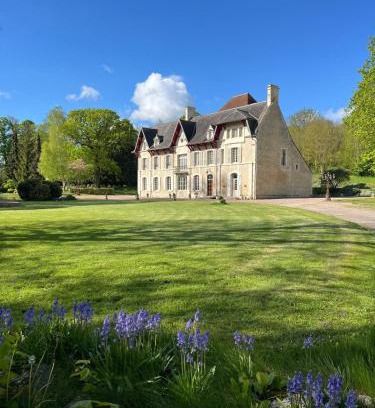 Damblainville Casa | Château du Mesnil Soleil , gites et chambres d'hôtes