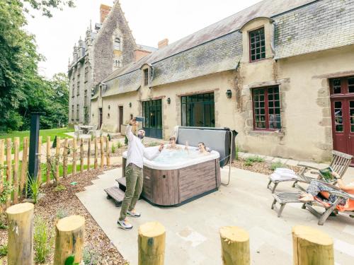 La Rabateliere Casa | Château historique avec jardin, spa et salle de sport, idéal pour séminaires ou séjours détente - FR-1-426-516