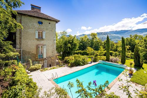 Lumbin Casa | Château Monts Blancs