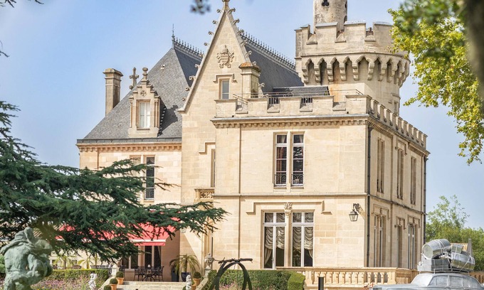 Pessac Cama Y Desayuno | Château Pape Clément - Bernard Magrez Luxury Wine Experience