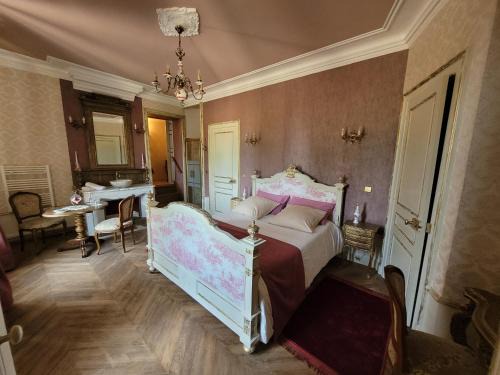 Condal Cama Y Desayuno | Château St Sulpice Chambre Porcelaine