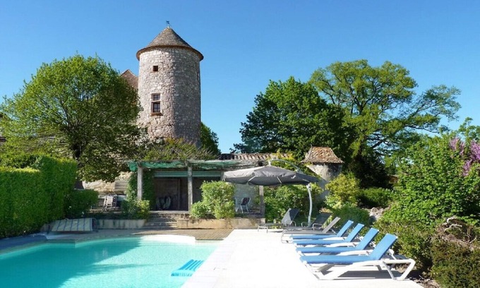 Sadillac Otro | Château with Pool & Golf Course