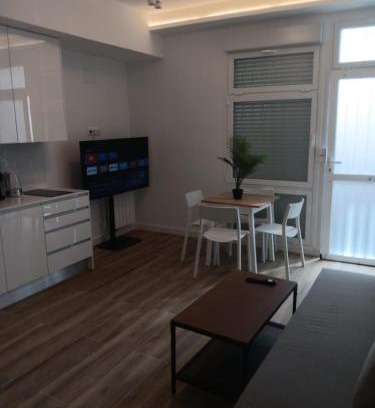 Almenara Apartamento | CH Plaza Castilla 1