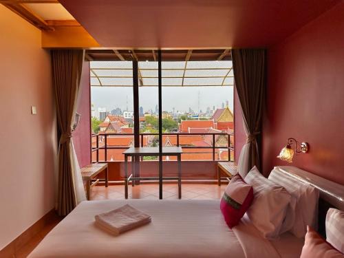 Chana Songkhram Casa | Cha Na Stay at Merry V