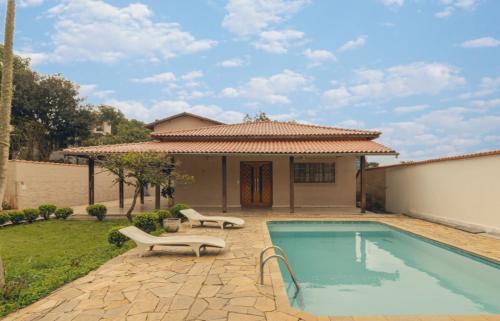 Suzano Casa | Chacara com churrasqueira, salao de jogos e Wi-fi