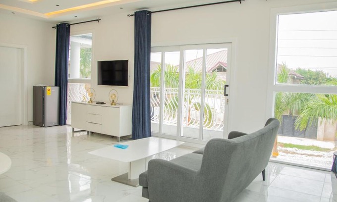 Sun City Apartamento | Chacona Luxury Properties