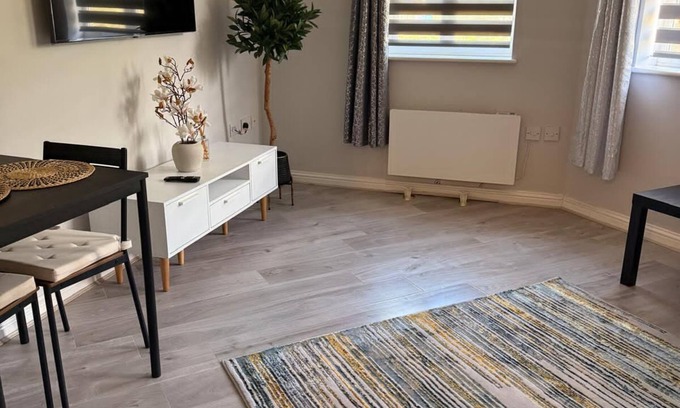 West Thurrock Apartamento | Chafford Hundred's Premier 2-Bedroom Apartment