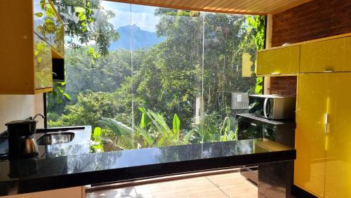 Penedo Cabina | Chalé 10 com cozinha próx ao centro