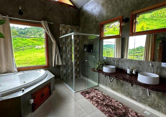 Sapucai-Mirim Chalet De Esquí | Chalé Araucária- Vale das Pedras MG
