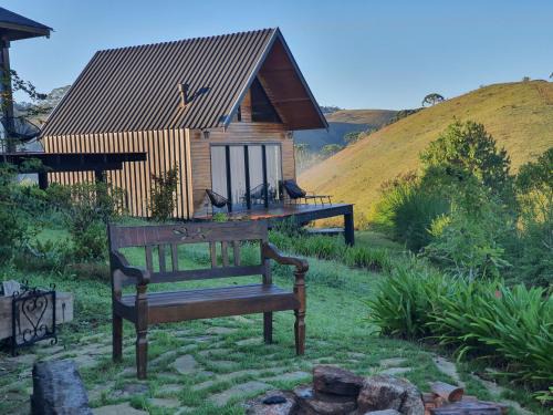 Campos do Jordao Chalet De Esquí | Chalé Canário com Lareira, Hidromassagem Acima das Nuvens