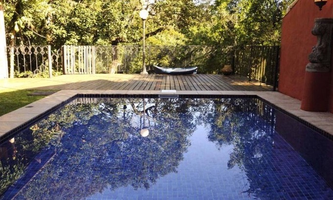 Centro Comercial Chalet De Esquí | Chalé com Piscina e Churrasqueira, Ilhabela