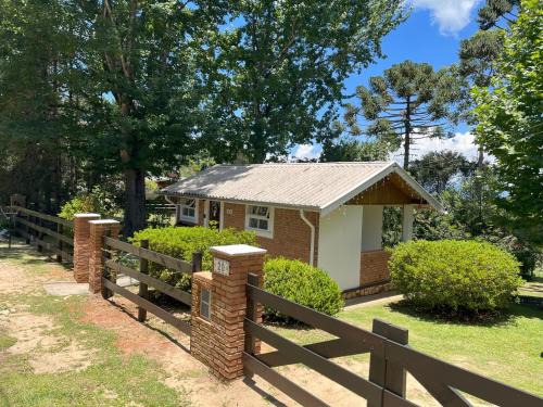 Campos do Jordao Chalet De Esquí | Chalé da Araucária