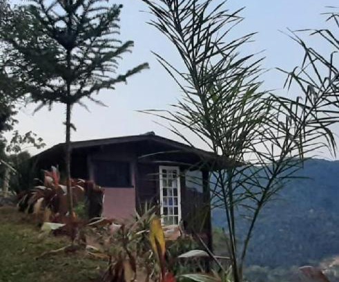 Lumiar Chalet De Esquí | Chalé Pakere Bellavista - visão magnífica do vale e montanhas a mais de mil metros de altitude, wi-fi, sauna, piscina e água de nascente - locação do chalé sem prestação de serviços