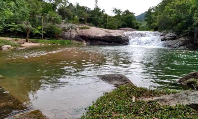 Imarui Chalet De Esquí | Chalé Recanto da Cachoeira, com Banheira de Hidromassagem com Agua Aquecida