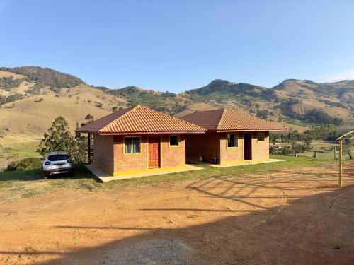 Sao Bento do Sapucai Chalet De Esquí | Chalés Paraíso na Roça São Bento do Sapucaí Bairro do Serrano