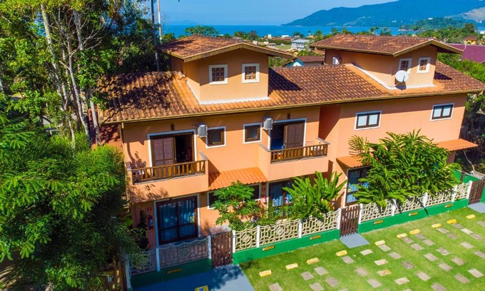 Lagoinha Hotel | Chalés Recanto Leões de Ouro
