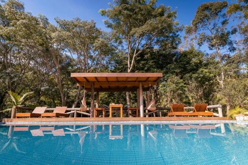Santo Antonio do Pinhal Chalet De Esquí | Chalés Villa Pinhal - Hidromassagem dupla, lareira e café da manhã - 12 km do centro
