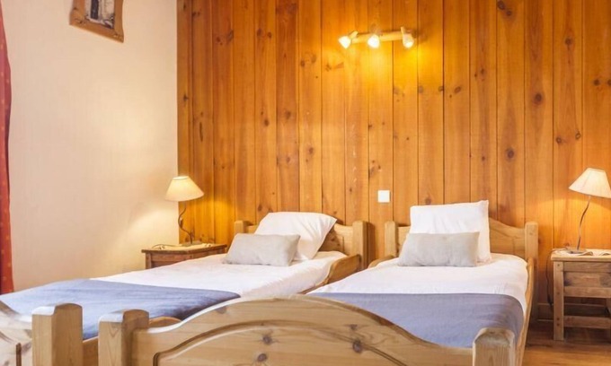 Villarabout Chalet De Esquí | Chalet, wifi, fitness, sauna, terraza, chimenea o estufa a leña, parking, tv, local para esquís