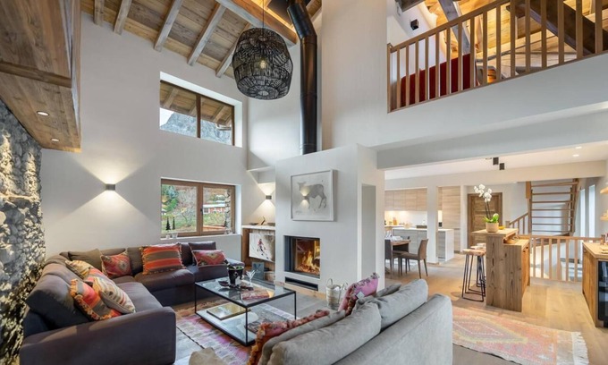 Villarabout Chalet De Esquí | Chalet, terrace, balcony, fireplace or stove, parking, tv, ski locker, 220m²