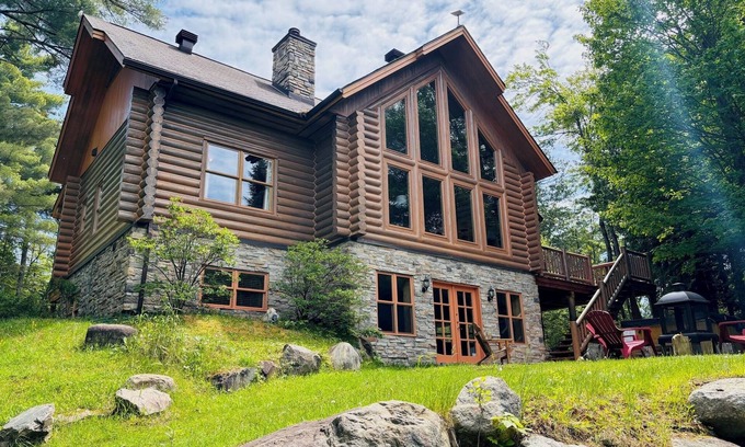 Fiddler Lake Resort Chalet De Esquí | Chal'Heureux, private SPA Billiards, Int. Ext. pool - High-speed Internet
