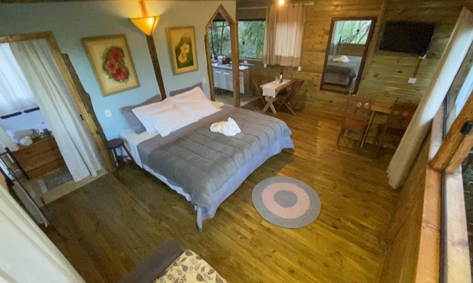 Praia Grande Chalet De Esquí | Chalé Bem-te-vi Eco.Hospedagem - In harmony with nature, close to everything.