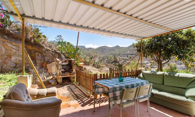 San Bartolome de Tirajana Chalet De Esquí | Chalet "Vista Paraíso De Chira" con vistas a la montaña, terraza privada y Wi-Fi