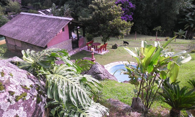 Mairipora Chalet De Esquí | Chale en el sitio Kereruá con piscina y barbacoa exclusiva