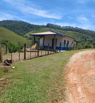 Monteiro Lobato Casa | Chale Jatoba Monteiro Lobato