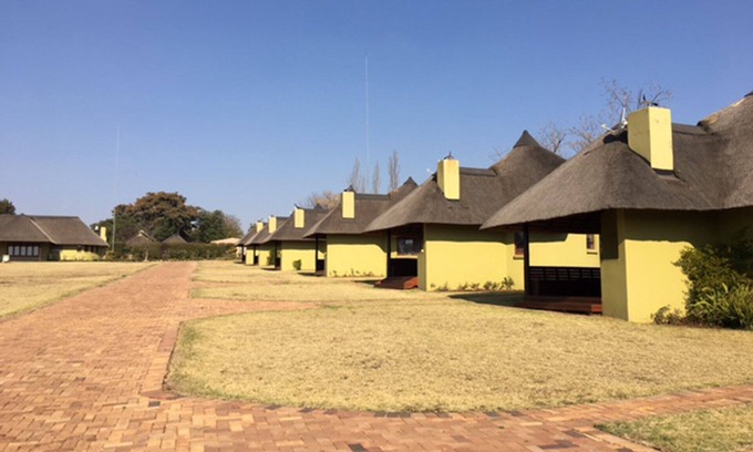 Krugersdorp Chalet De Esquí | Disfrute de la tranquilidad de una experiencia Home from Home