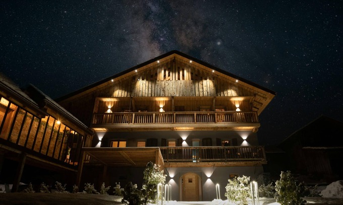 Le Petit-Bornand-les-Glieres Chalet De Esquí | Chalet 1703 - Designer luxury stay for 12 with spa - OVO Network