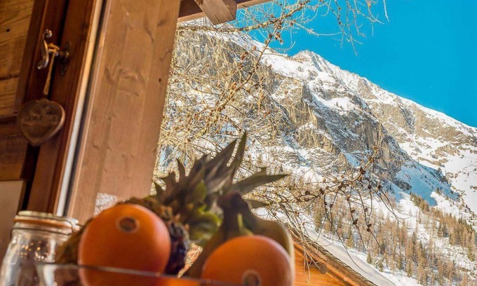 Les Brevieres Chalet De Esquí | Chalet, 200m del centro estación, vista pistas, chimenea o estufa a leña, tv, local para esquís