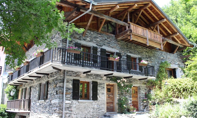 Seez Chalet De Esquí | Chalet 350 M2 confortable para 12 personas