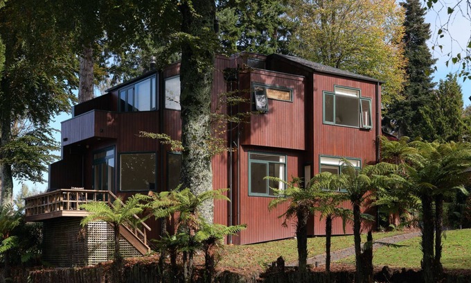 Taupo Chalet De Esquí | Chalet 6, The Retreat - located within a private lakefront estate