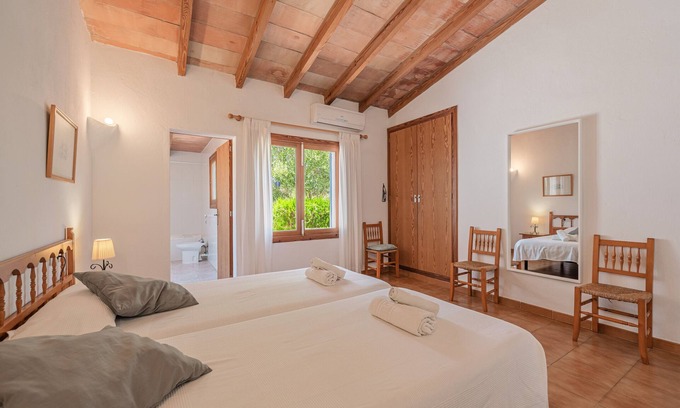 Portopetro Chalet De Esquí | Chalet 'Andres' con vistas a la montaña, Wi-Fi y aire acondicionado