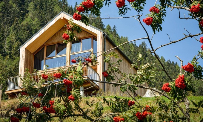 Mallnitz Alquiler De RV | Chalet Ankogel without stone bathtub - HOCHoben camp & explore
