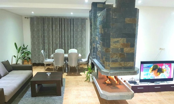 Imouzzer du Kandar Chalet De Esquí | Chalet Asmoun