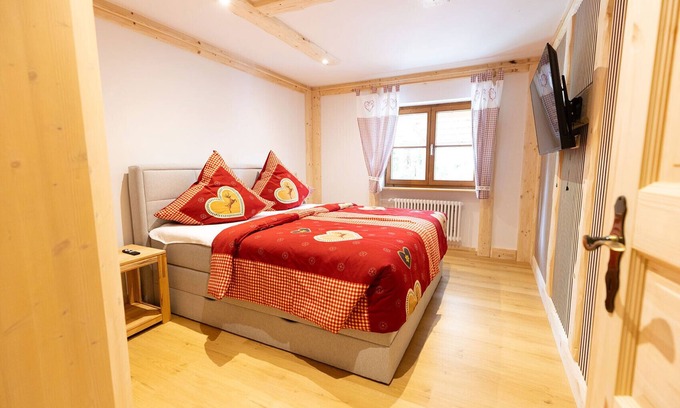Verwaltungsgemeinschaft Hornergruppe Chalet De Esquí | Chalet 'Au' with Mountain View, Private Terrace and Wi-Fi