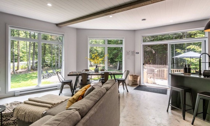 Chertsey Chalet De Esquí | Chalet AuCalm | Spa | Lake access