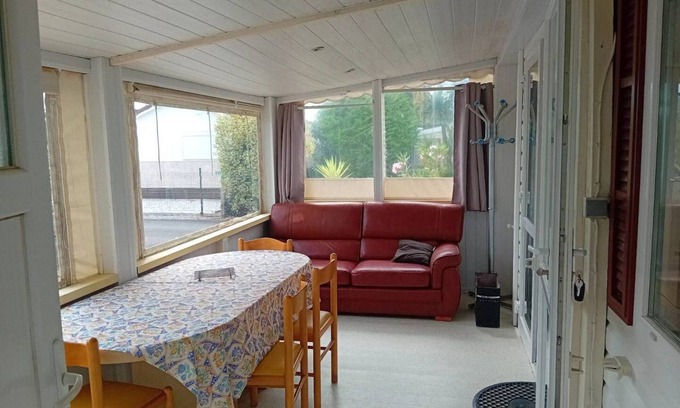 Gujan-Mestras Chalet De Esquí | Chalet avec piscine à 150 mètres de la plage