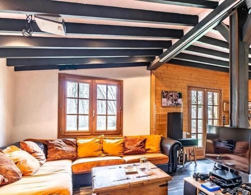 Anthy-sur-Leman Chalet De Esquí | Chalet avec SPA et étang à proximité du Lac