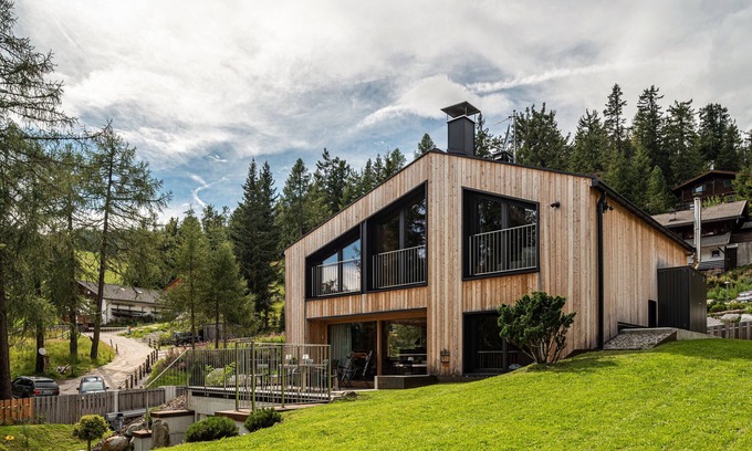 Casola Chalet De Esquí | Chalet "Bergfreund" con vistas a la montaña, sauna, jardín y Wi-Fi