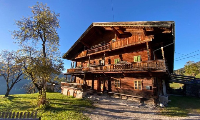 Holdernach Casa | Chalet 'Berghof Moosen' con vistas a la montaña, terraza privada y Wi-Fi