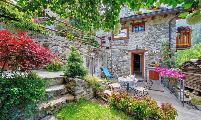Fontainemore Chalet De Esquí | Chalet "Bnb Mont Mars Suite Mon Rêve" con vistas a la montaña, terraza y Wi-Fi