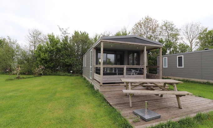 Heeg Casa | Chalet junto al Hegermeer con puerto