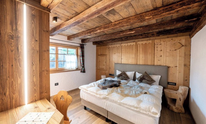 San Giovanni di Fassa Chalet De Esquí | Chalet "Catinaccio Rosengarten 56" con vistas a la montaña, jardín y Wi-Fi