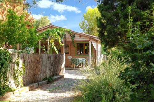 Poussan Chalet De Esquí | Chalet charmant à Poussan avec jardin privé et barbecue