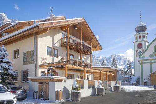 San Cassiano Cama Y Desayuno | Chalet Ciasa Alexander