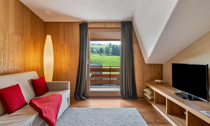 Castelrotto Chalet De Esquí | Chalet 'Compatsch' con vistas a la montaña, terraza privada y Wi-Fi