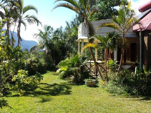 Salazie Casa | Chalet créole à Salazie : gîte familial tout équipé - FR-1-786-31