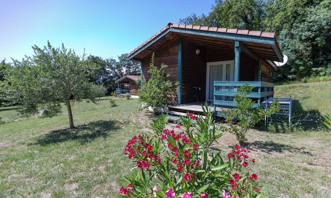 Les Tourrettes Chalet De Esquí | Chalet 'D'alpion' con piscina compartida, terraza privada y jardín compartido